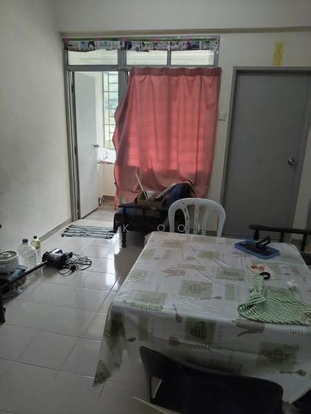 Pangsapuri untuk Disewa di Permai Jaya - CK Ooi - Living Room - PropertyGuru.com.my