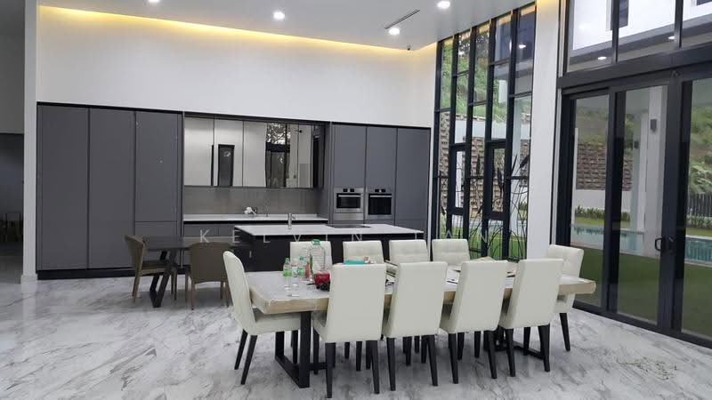 Bungalow House for Sale in Sultan Abdul Aziz Shah Golf & Country Club (Shah Alam) - Kelvin Tan - Kitchen - PropertyGuru.com.my