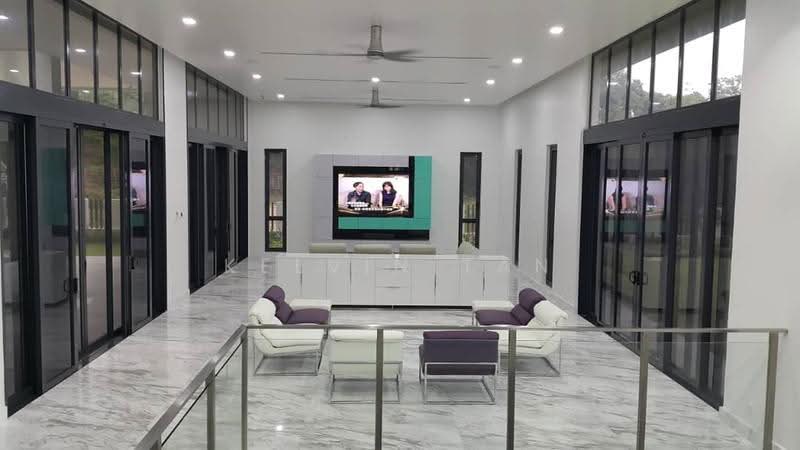 Bungalow House for Sale in Sultan Abdul Aziz Shah Golf & Country Club (Shah Alam) - Kelvin Tan - Living Room - PropertyGuru.com.my