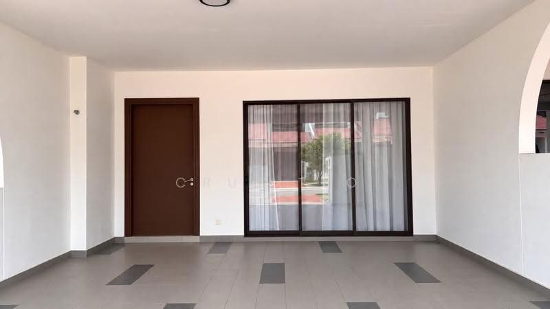 Rumah Teres 2-Tingkat untuk Disewa di Setia Safiro (Cyberjaya) - CRUZ TEO - Entrance - PropertyGuru.com.my