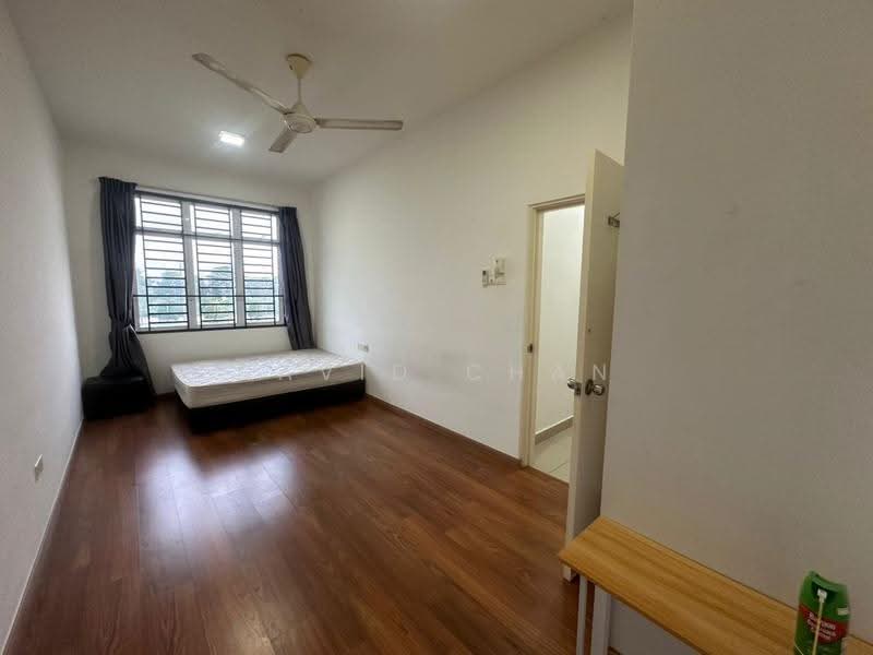 Pangsapuri untuk Dijual di Nusa Heights (Nusa Puncak) - David Chan - Bedroom - PropertyGuru.com.my