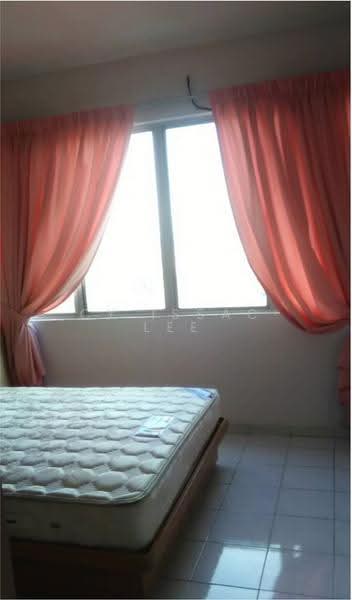 Kondominium untuk Dijual di N-Park Condominium - Cy Issac Lee - Bedroom - PropertyGuru.com.my