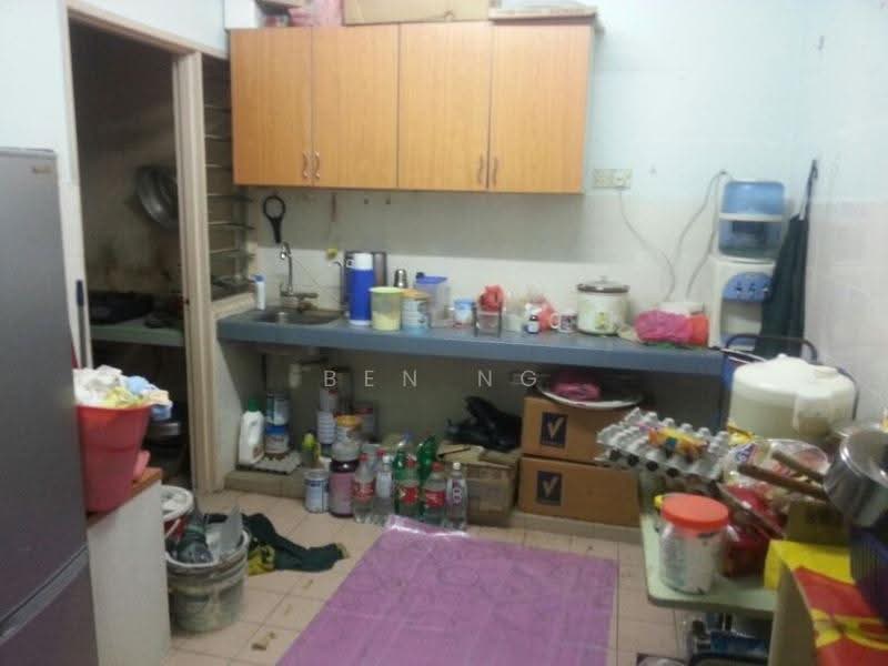 Apartment for Sale at Vista Saujana - Ben Ng - Kitchen - PropertyGuru.com.my