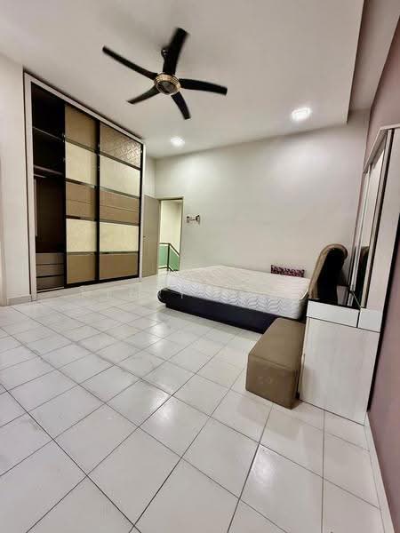 Rumah Teres 2-Tingkat untuk Disewa di Bandar Putra Kulai (Kulai) - Henry Pang - Bedroom - PropertyGuru.com.my