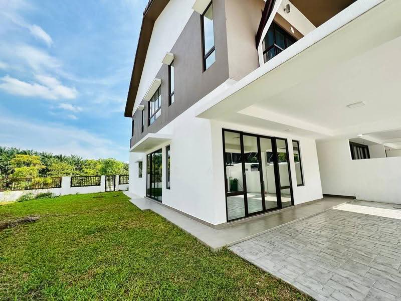 2-storey Terraced House for Sale in Serene Heights (Semenyih) - Amir Abas - Exterior - PropertyGuru.com.my