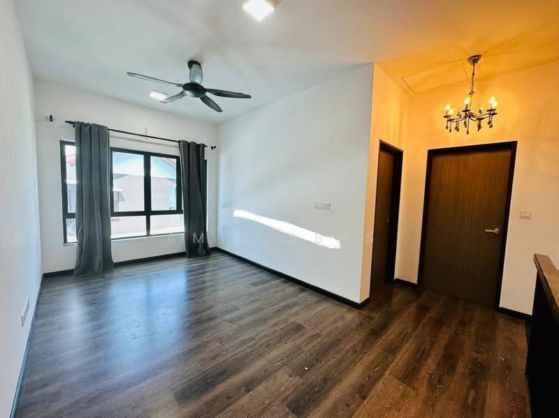 2-storey Terraced House for Sale in Serene Heights (Semenyih) - Amir Abas - Living Room - PropertyGuru.com.my
