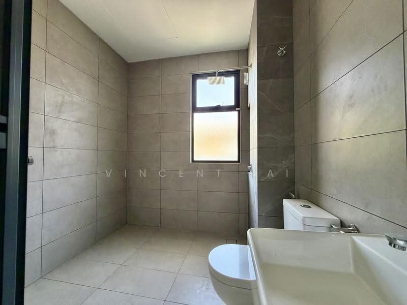2-storey Terraced House for Sale in 16 Sierra (Puchong) - Vincent Tai - Bathroom - PropertyGuru.com.my