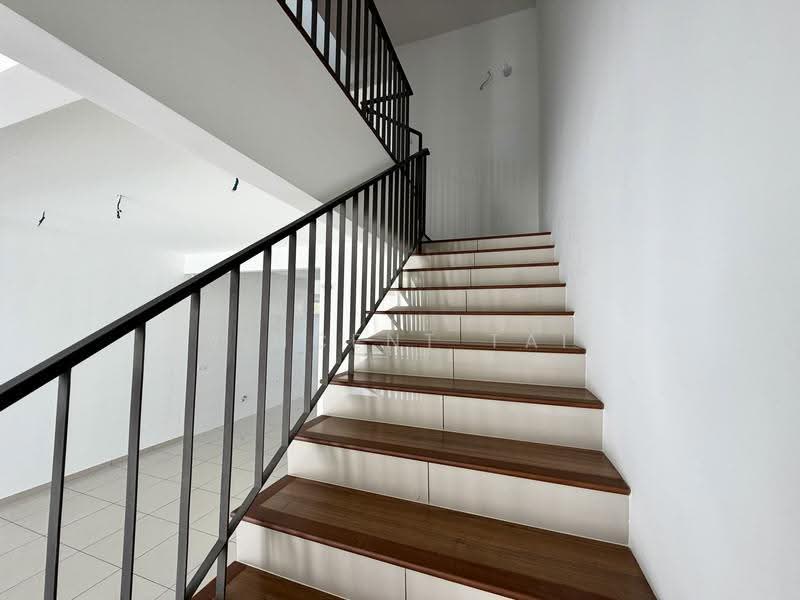 2-storey Terraced House for Sale in 16 Sierra (Puchong) - Vincent Tai - PropertyGuru.com.my