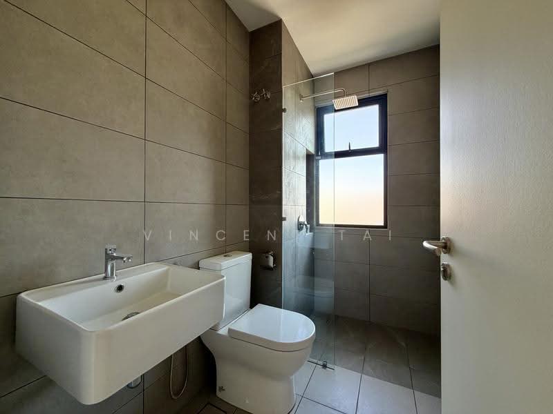 2-storey Terraced House for Sale in 16 Sierra (Puchong) - Vincent Tai - Bathroom - PropertyGuru.com.my