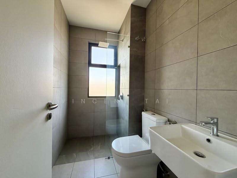 2-storey Terraced House for Sale in 16 Sierra (Puchong) - Vincent Tai - Bathroom - PropertyGuru.com.my