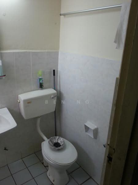 Apartment for Sale at Vista Saujana - Ben Ng - Bathroom - PropertyGuru.com.my