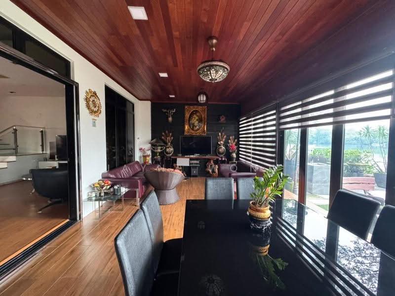 Rumah Berkembar untuk Dijual di Senibong (Permas Jaya) - Jayne Wong - Living Room - PropertyGuru.com.my