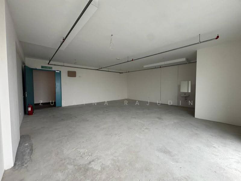 Pejabat untuk Dijual di Hicom - Glenmarie Industrial Park (Shah Alam) - Zuraina Rajudin - Entrance - PropertyGuru.com.my