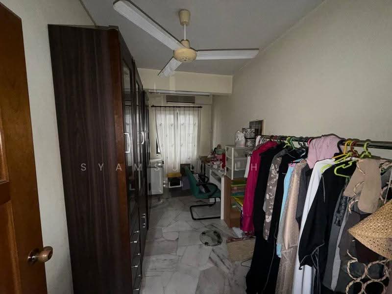 Rumah Teres 2-Tingkat untuk Dijual di Shah Alam (Selangor) - Syamsul Ilham - Bedroom - PropertyGuru.com.my