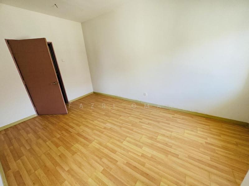 2-storey Terraced House for Sale in Denai Alam (Shah Alam) - Fazri Omar - Interior - PropertyGuru.com.my