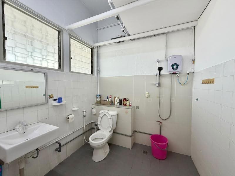 Rumah Teres 2-Tingkat untuk Dijual di Likas (Kota Kinabalu) - Jacklyn Wong - Bathroom - PropertyGuru.com.my