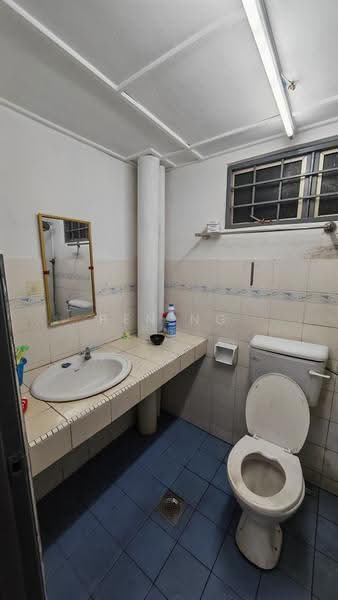Apartment for Sale at Vista Saujana - Ben Ng - Bathroom - PropertyGuru.com.my