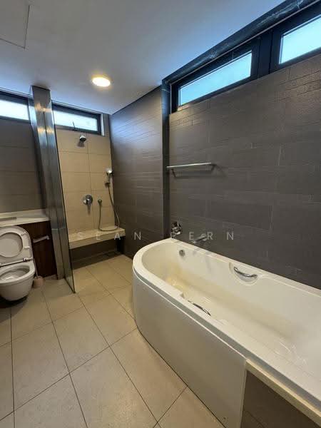 Bungalow House for Sale in Setia Eco Park (Setia Alam) - Sean Pern - Bathroom - PropertyGuru.com.my
