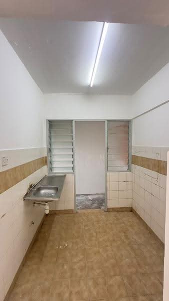 Apartment for Rent at Anggerik Apartment - Rohani Daud - Kitchen - PropertyGuru.com.my