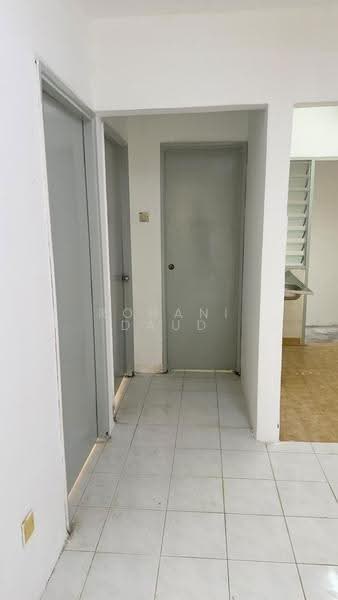 Apartment for Rent at Anggerik Apartment - Rohani Daud - Corridor - PropertyGuru.com.my