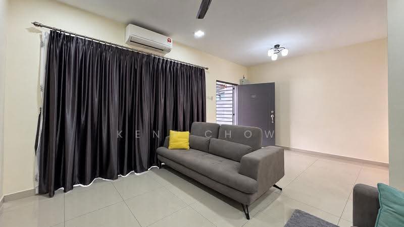 2-storey Terraced House for Rent in Bandar Meru Raya (Ipoh) - Kent Chow - Living Room - PropertyGuru.com.my