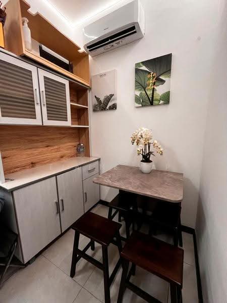 Kediaman Servis untuk Dijual di Neu Suites - Elaine Yap - Dining Room - PropertyGuru.com.my