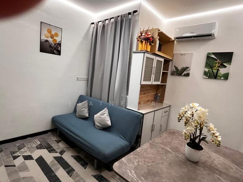 Kediaman Servis untuk Dijual di Neu Suites - Elaine Yap - Living Room - PropertyGuru.com.my