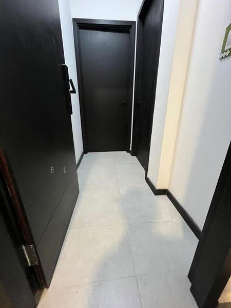 Kediaman Servis untuk Dijual di Neu Suites - Elaine Yap - Corridor - PropertyGuru.com.my