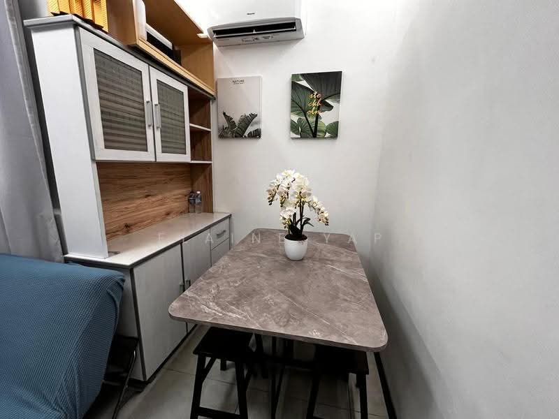 Kediaman Servis untuk Dijual di Neu Suites - Elaine Yap - Dining Room - PropertyGuru.com.my