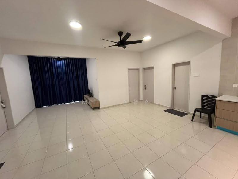 Kondominium untuk Disewa di Residensi Adelia 3 - Amir Abas - Living Room - PropertyGuru.com.my