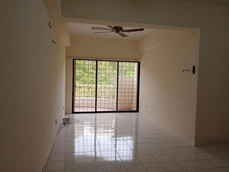 Apartment for Sale at Vista Saujana - GEE Lee - Living Room - PropertyGuru.com.my