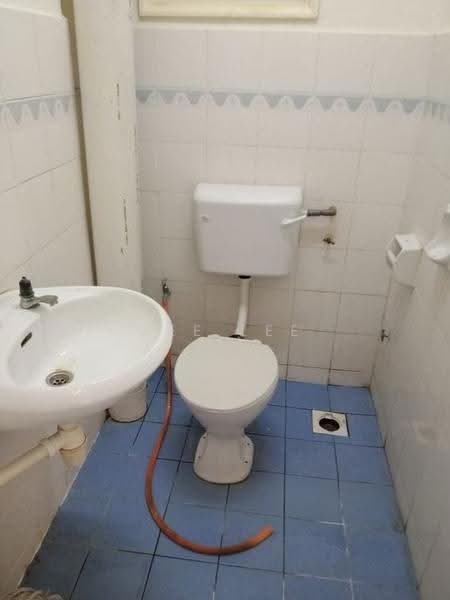 Apartment for Sale at Vista Saujana - GEE Lee - Bathroom - PropertyGuru.com.my