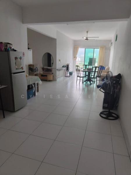 Kondominium untuk Dijual di Elit Heights @ Bayan City - Cy Issac Lee - Living Room - PropertyGuru.com.my