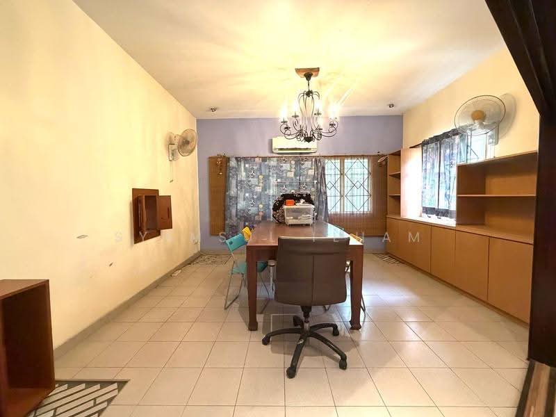 Rumah Banglo untuk Dijual di Petaling Jaya (Selangor) - Syamsul Ilham - Dining Room - PropertyGuru.com.my