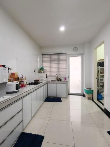 Apartment for Sale at Setia Tropika - Alicia Lim - Kitchen - PropertyGuru.com.my