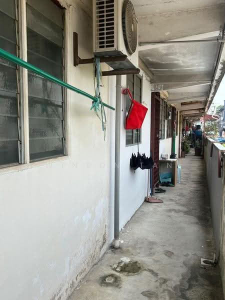 Flat for Sale at Flat Taman Ungku Tun Aminah - Winson Tan - Exterior - PropertyGuru.com.my