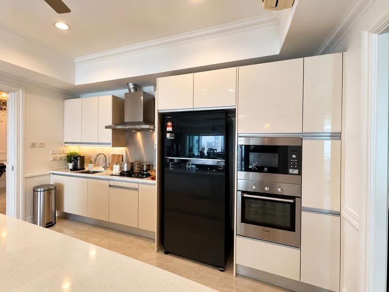 Condominium for Sale at 10 Mont Kiara @ MK10 - Peter Sek - Kitchen - PropertyGuru.com.my
