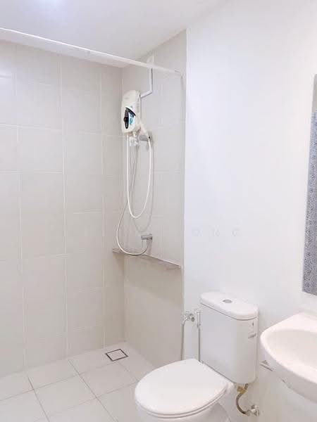 Kondominium untuk Disewa di Windows on The Park - Felix Wong - Bathroom - PropertyGuru.com.my