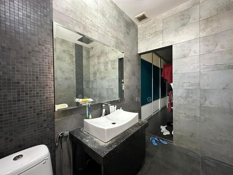Rumah Berkembar untuk Dijual di Bandar Mahkota Cheras (Cheras) - Bryan Ng - Bathroom - PropertyGuru.com.my