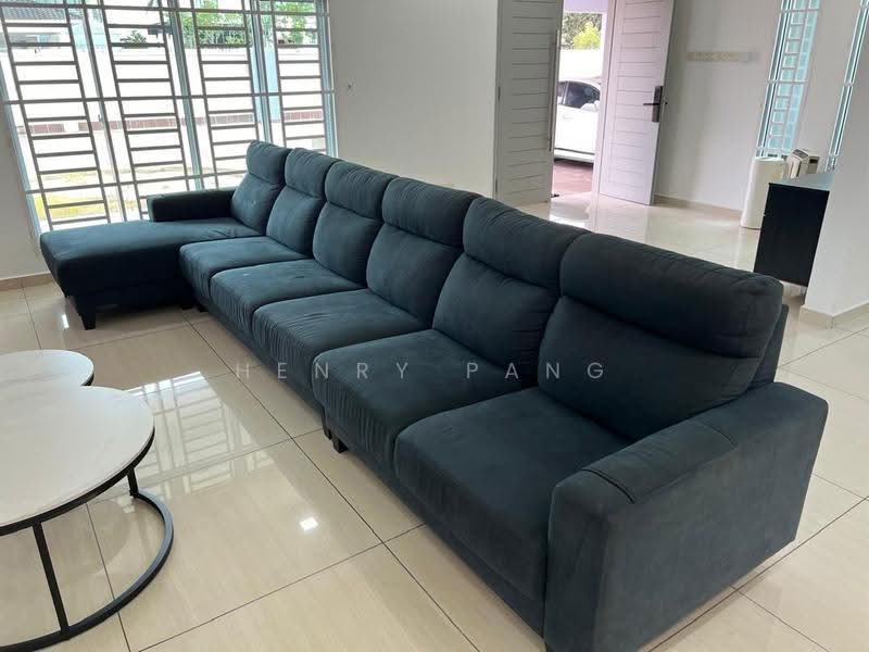 Link Bungalow for Rent in Bandar Putra Kulai (Kulai) - Henry Pang - Living Room - PropertyGuru.com.my