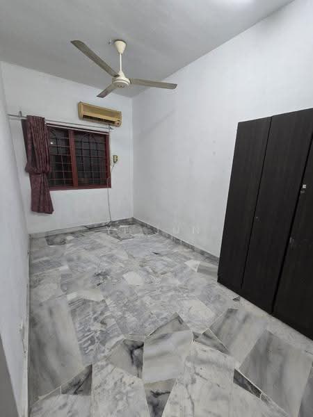 Apartment for Sale at Sri Anggerik 1 - Yi Jun - Bedroom - PropertyGuru.com.my