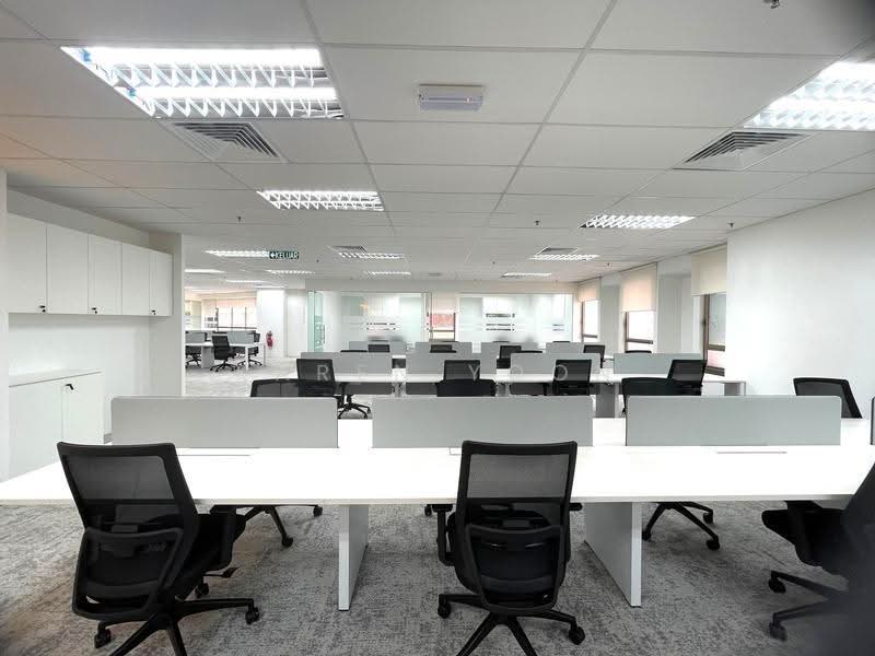 Pejabat untuk Disewa di KLCC (KL City Centre) - Karen Yoon - workstation - PropertyGuru.com.my