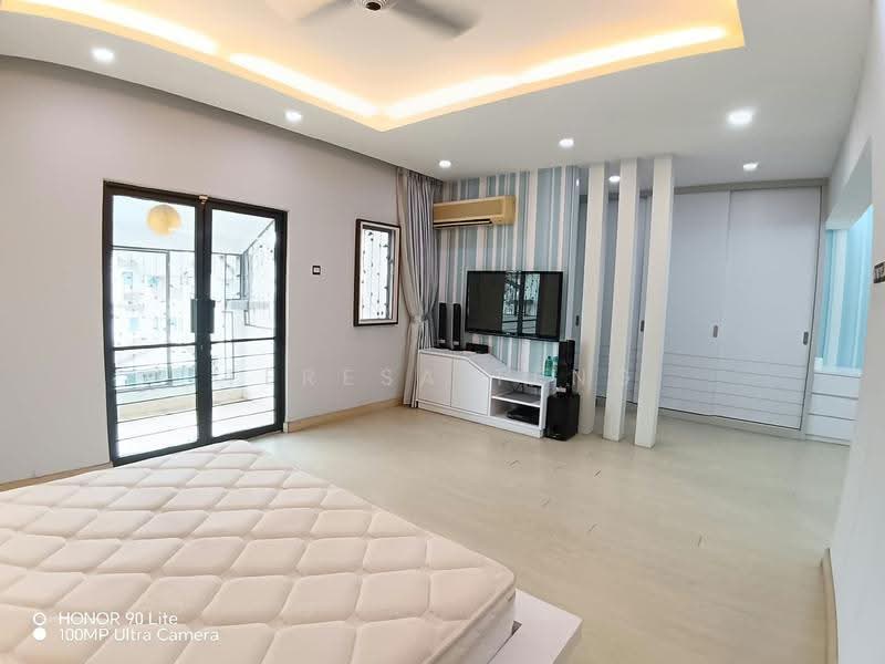 2.5-storey Terraced House for Rent in Bandar Bukit Tinggi (Klang) - Teresa Teng - Living Room - PropertyGuru.com.my