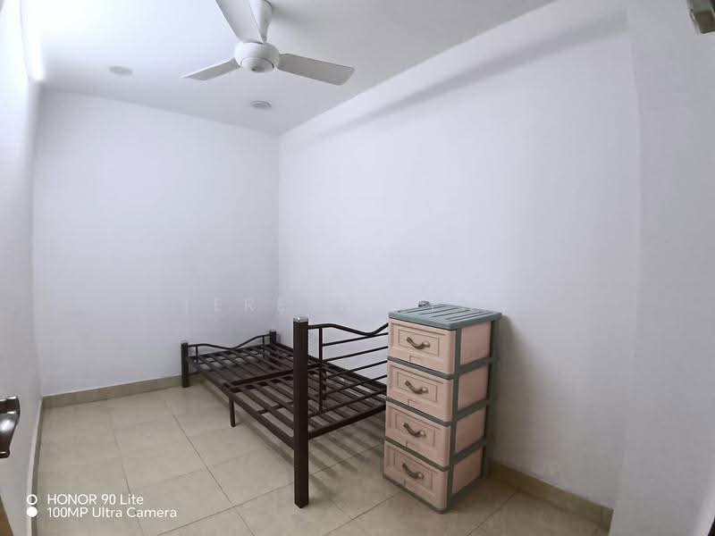 2.5-storey Terraced House for Rent in Bandar Bukit Tinggi (Klang) - Teresa Teng - Bedroom - PropertyGuru.com.my