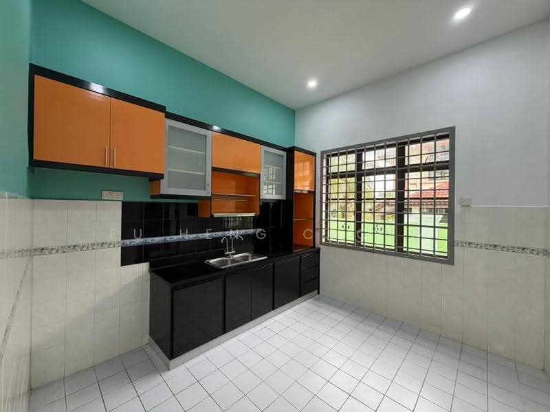 2-storey Terraced House for Sale in Bandar Seri Alam (Masai) - Fu Heng Chong - Kitchen - PropertyGuru.com.my