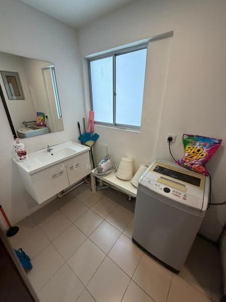 Kediaman Servis untuk Disewa di Regalia Residence - Jenny Ng - Bathroom - PropertyGuru.com.my