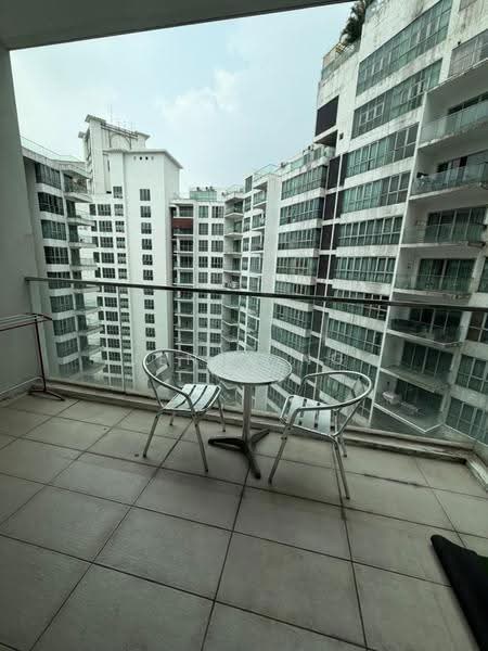 Kediaman Servis untuk Disewa di Regalia Residence - Jenny Ng - Balcony - PropertyGuru.com.my