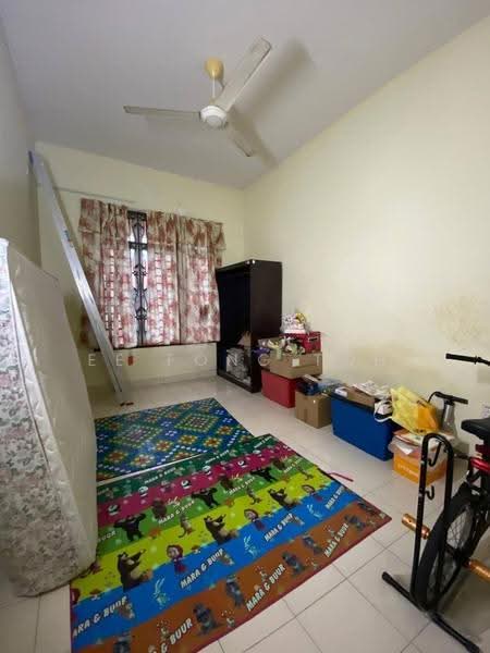 1-storey Terraced House for Sale in Mutiara Rini (Skudai) - Ee Fong Toh - Bedroom - PropertyGuru.com.my