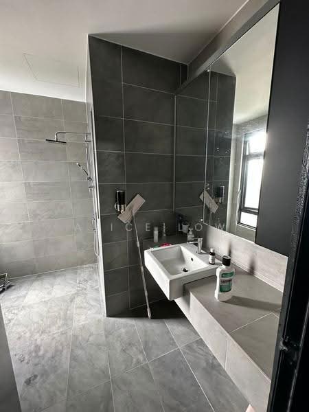 Kondominium untuk Dijual di Cora Plus - Alice Low - Bathroom - PropertyGuru.com.my