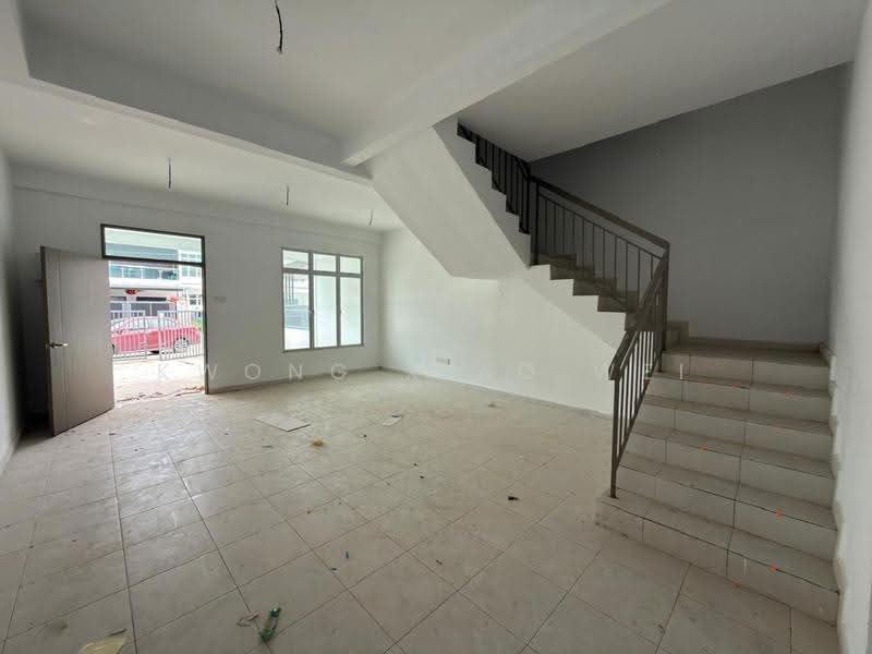 3-storey Terraced House for Sale in Gombak (Selangor) - Kwong Xiao Wei - Entrance - PropertyGuru.com.my